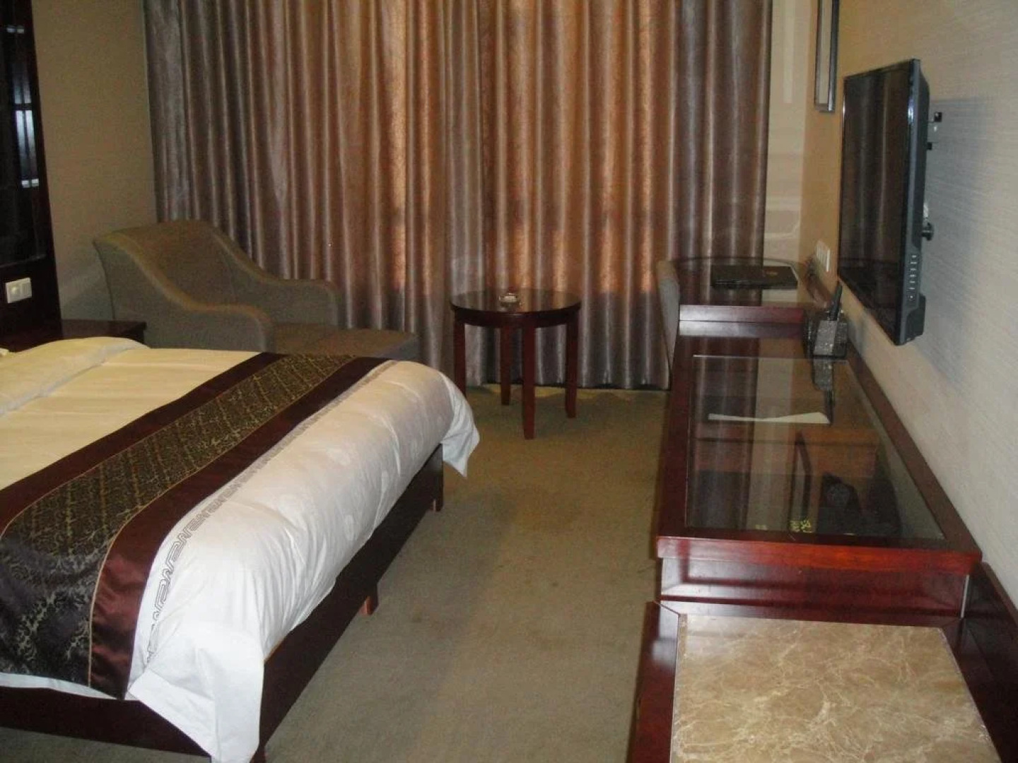 Dunhuang Han Tang Hotel