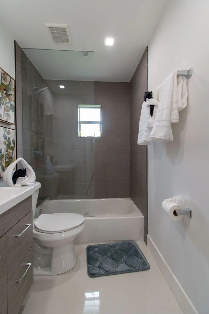 Dania Beach Beauty 3BR with Hot Tub