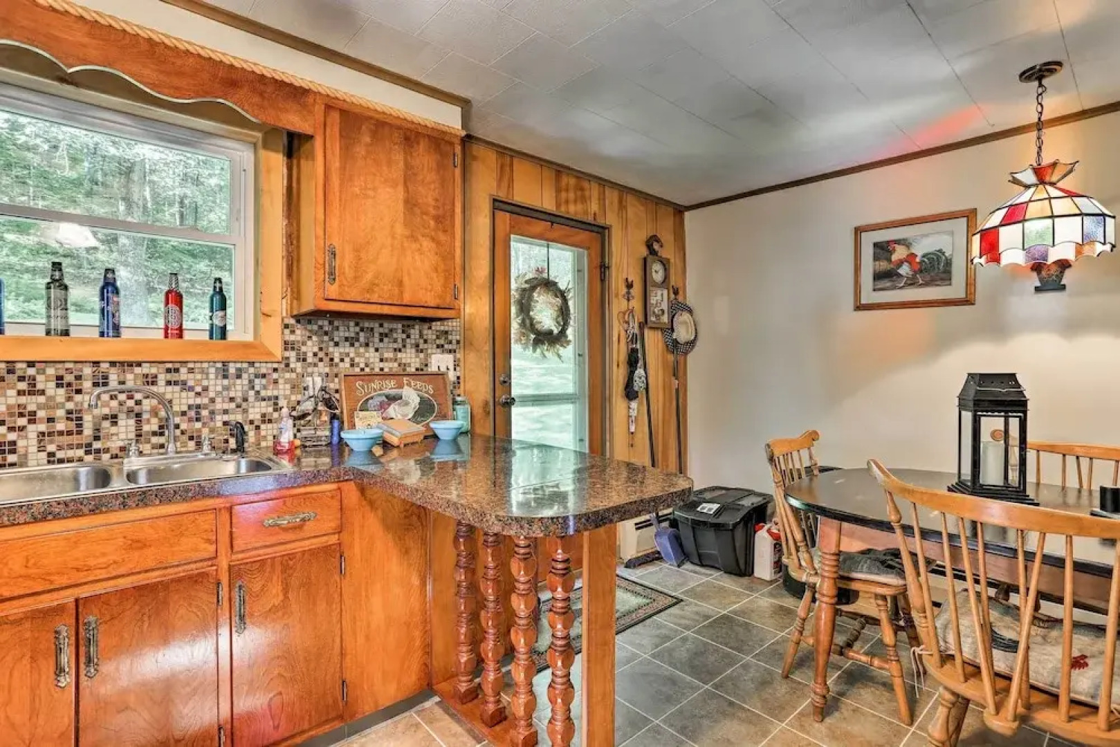 Beach Lake Cabin on Delaware River w/ Sunroom!