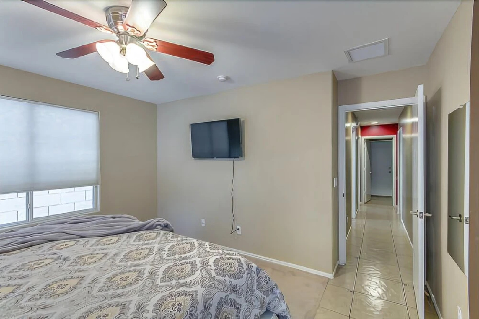 Peggy - 3 Br home by RedAwning