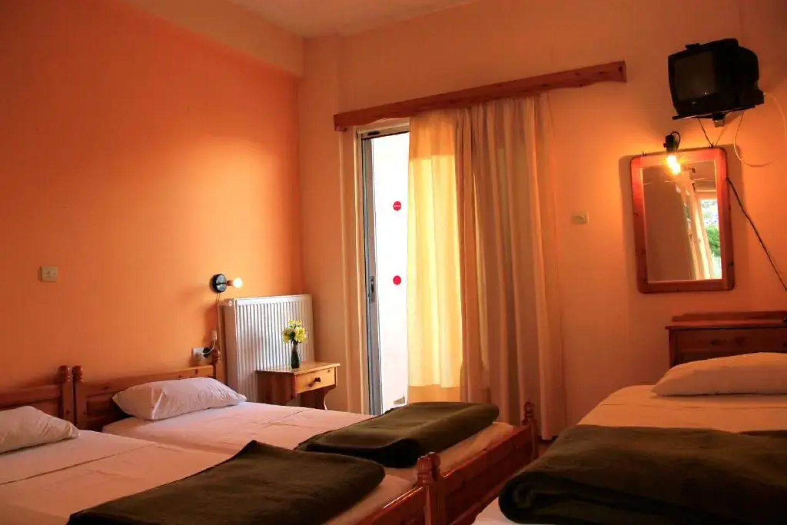 Hotel Galaxias