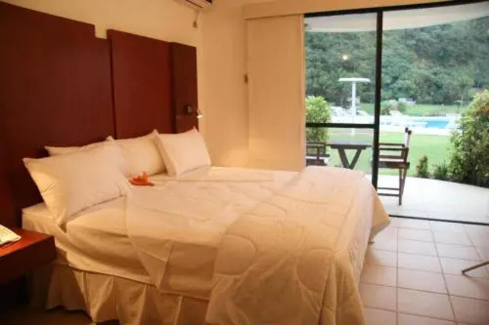 Hotel Laguna Volcan Golf Eco Resort