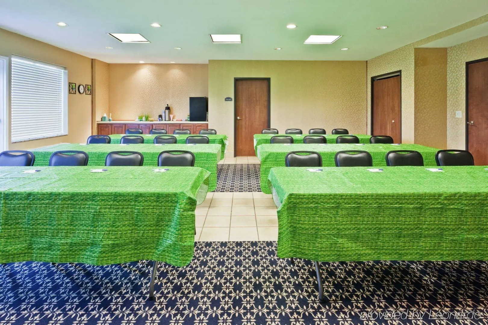 Holiday Inn Express Hotel & Suites Paragould by IHG