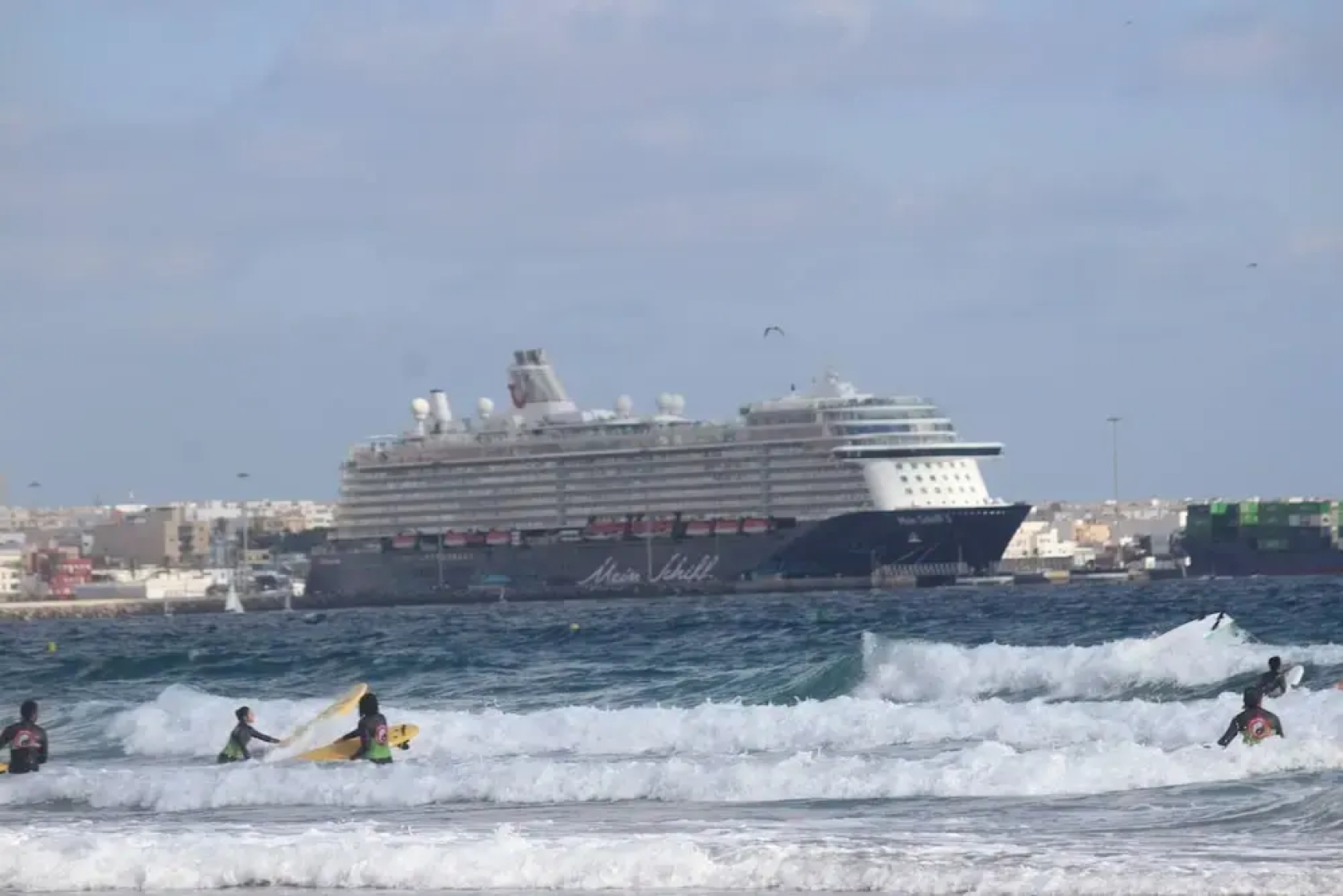 Room Rental In Central Flat In Puerto Del Rosario