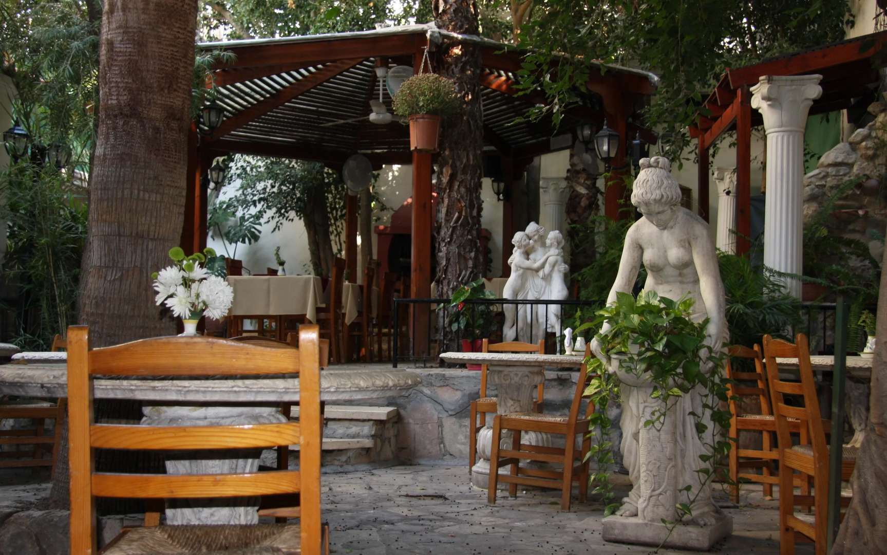 Kiniras Traditional Hotel & Restaurant