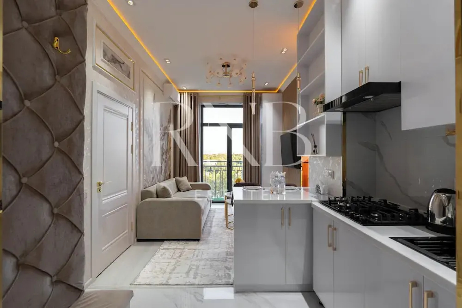 Kamolon 113 by RNB estate