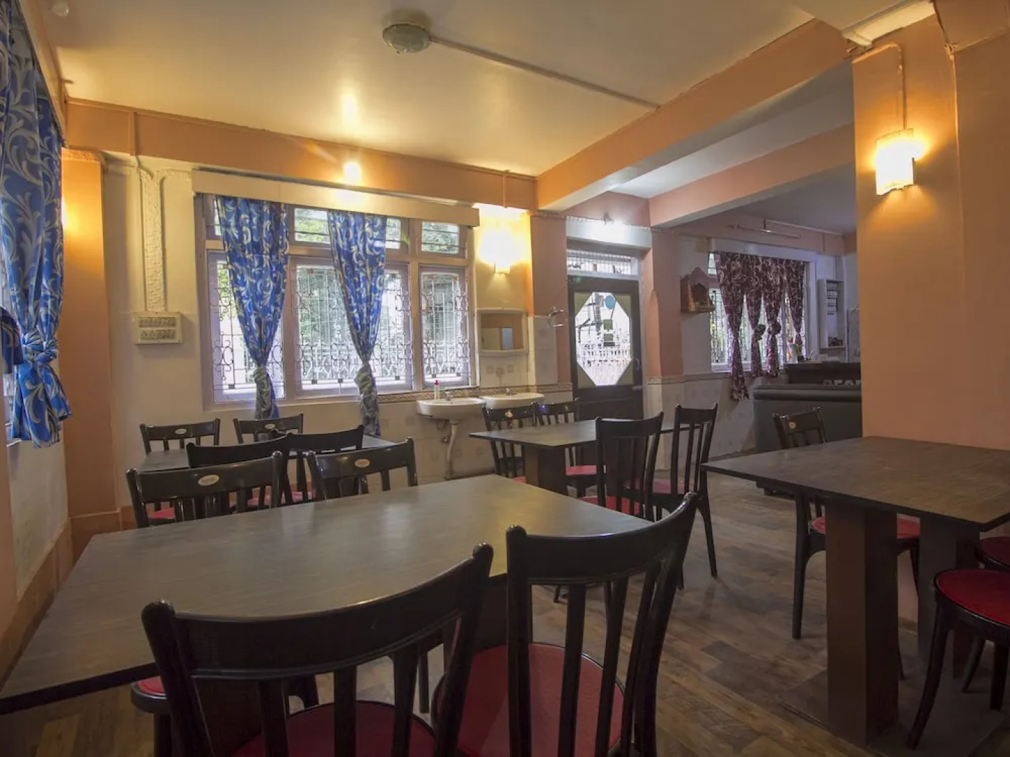 OYO 19941 Hotel Blue Diamond