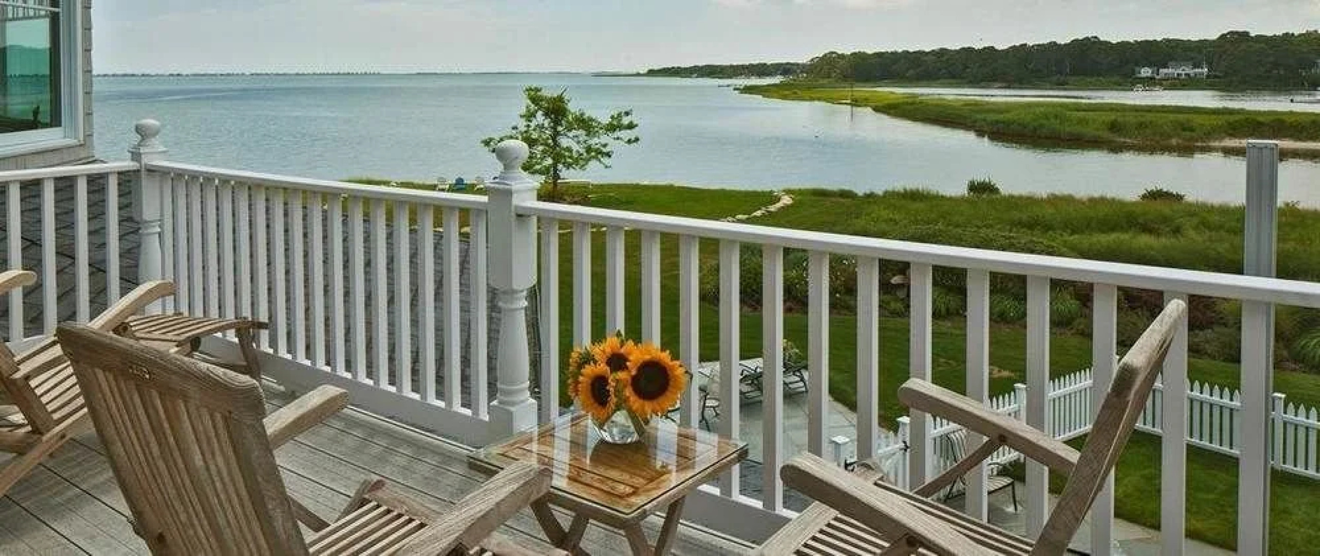 Seatuck Cove House Waterfront B&B