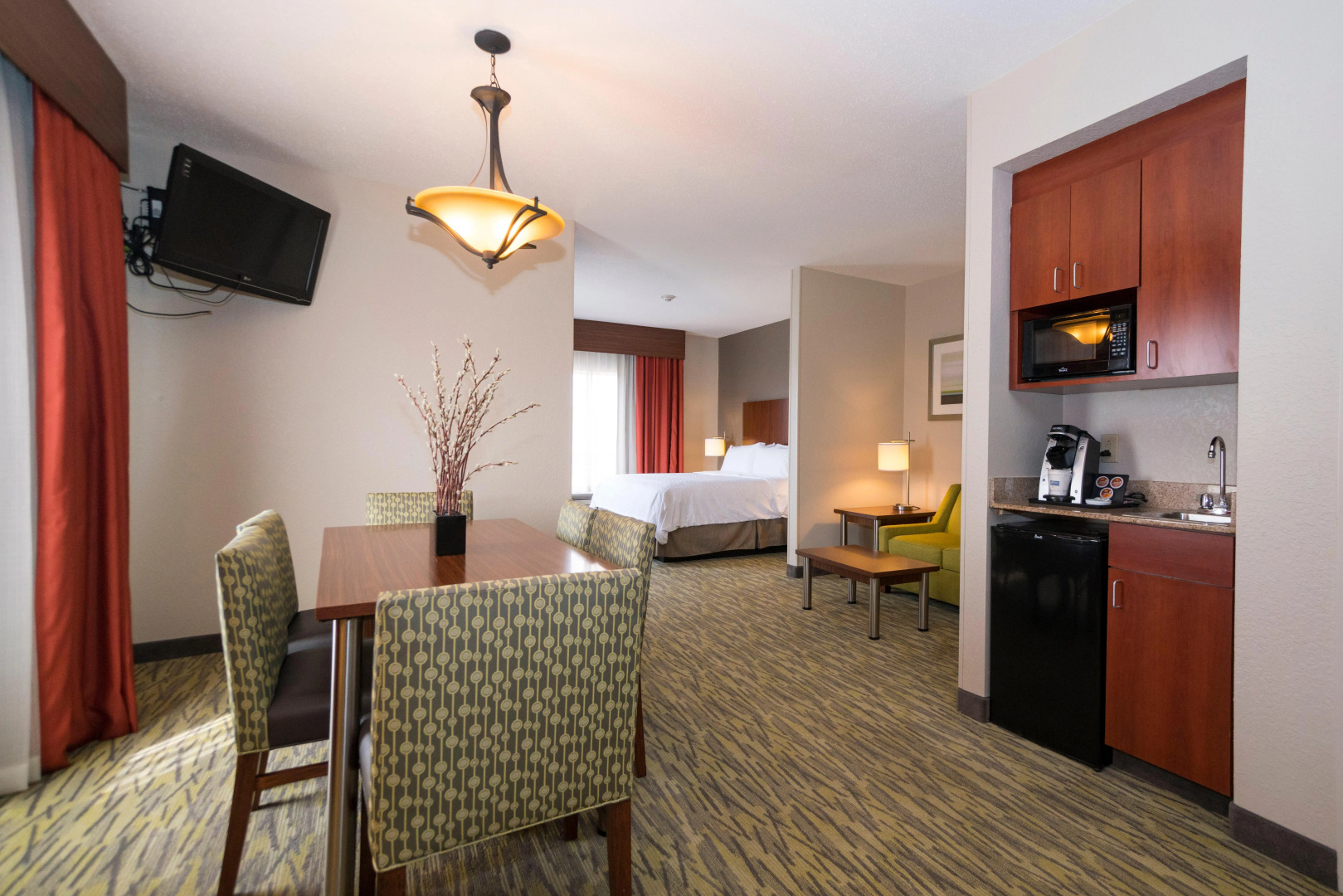 Holiday Inn Express & Suites Vicksburg by IHG