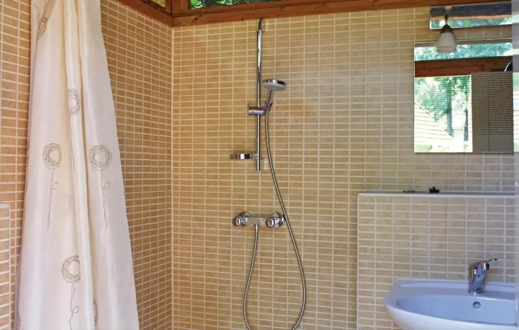 Amazing Home in Lunteren With 4 Bedrooms and Wifi