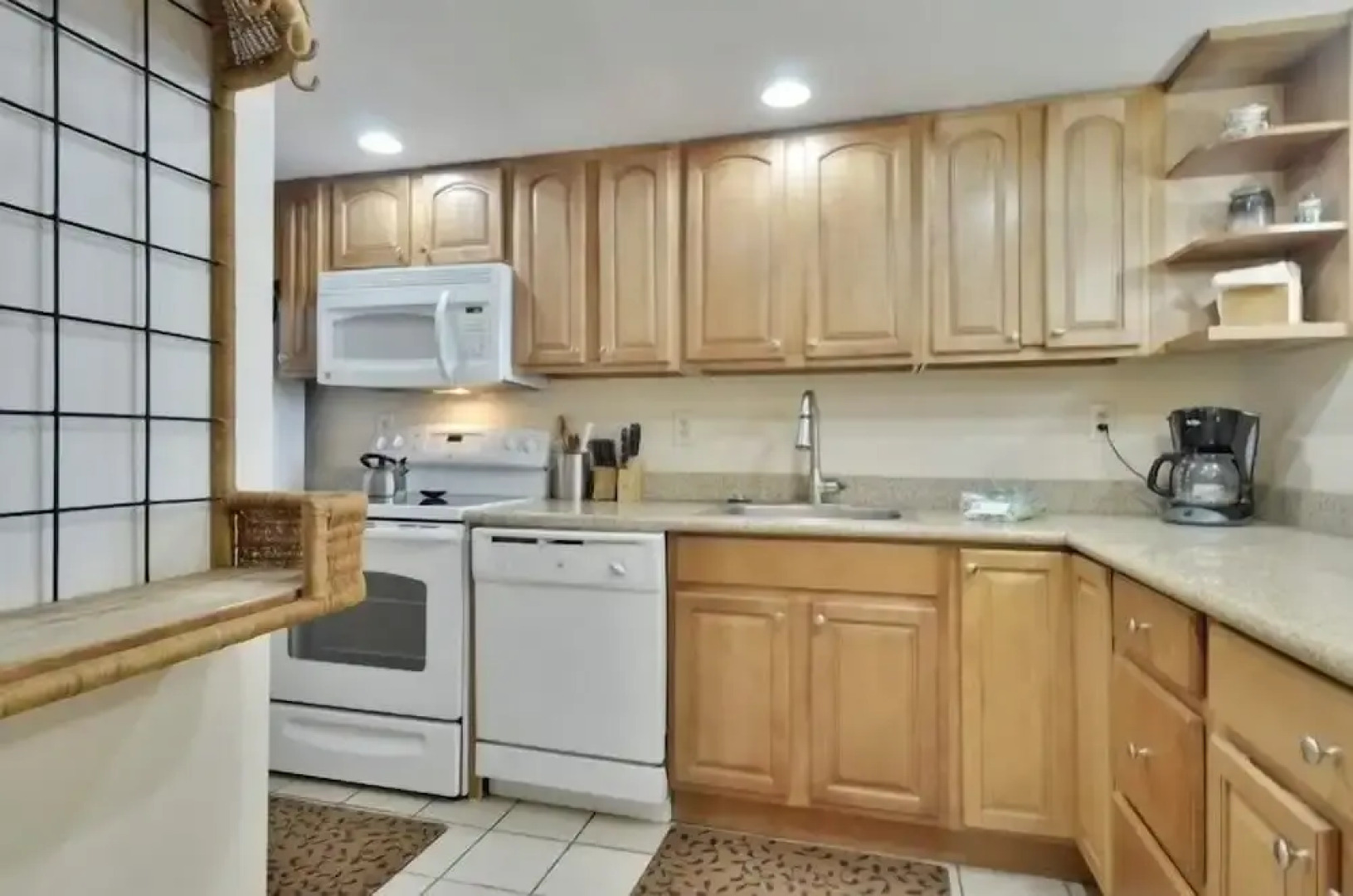 End Unit With Ocean Views And Juliet Balcony. 2 Bedroom Condo by RedAwning