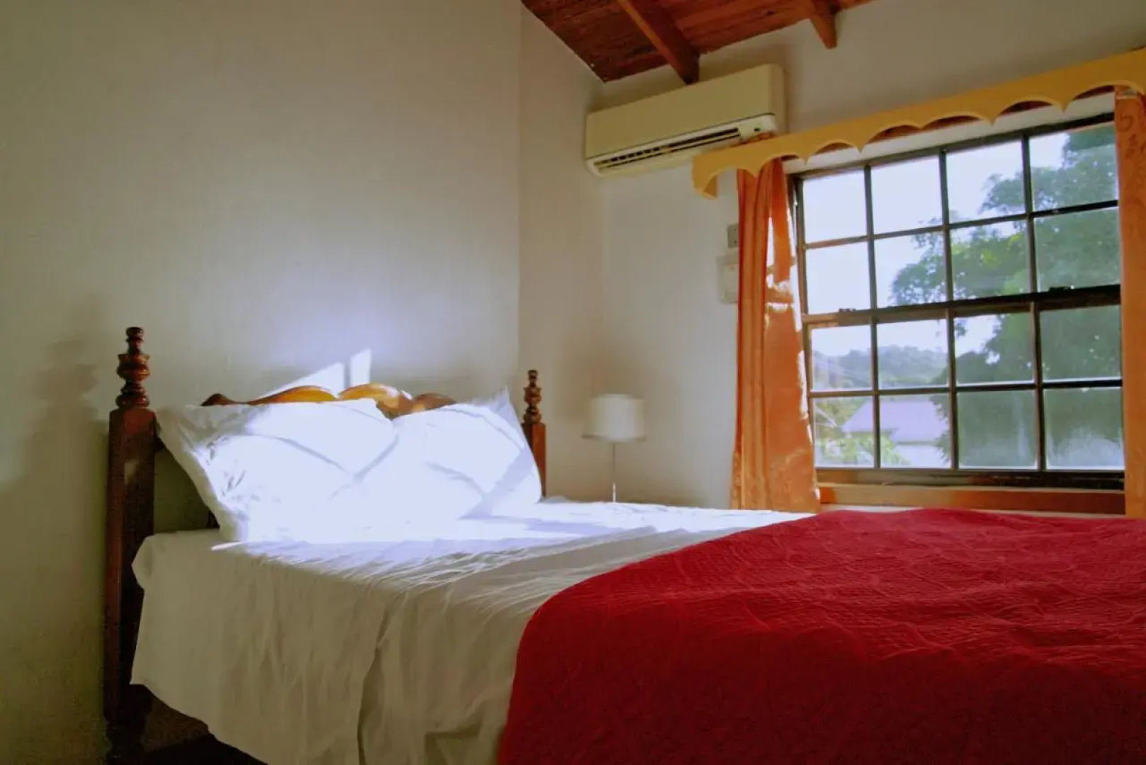 Tropical Breeze Guest House