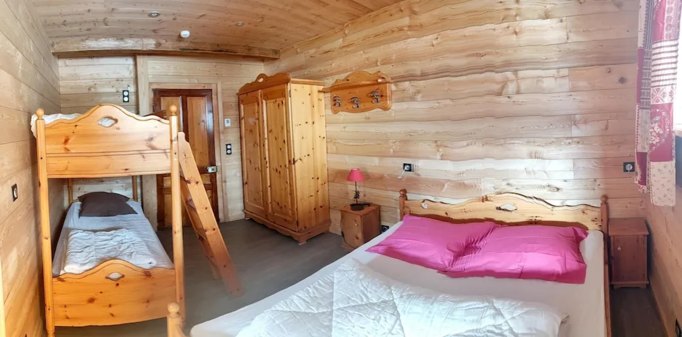 Chalet With 7 Bedrooms in Saint-jean-d'arves, With Wonderful Mountain