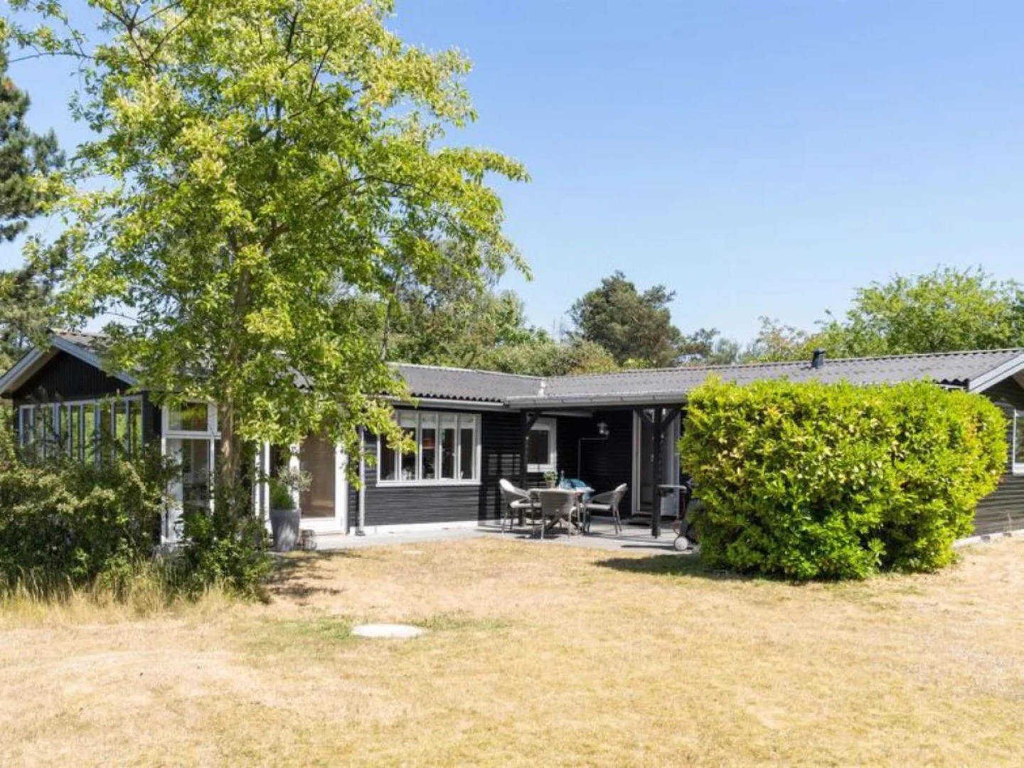 "Marika" - 1.1km from the sea in Sealand