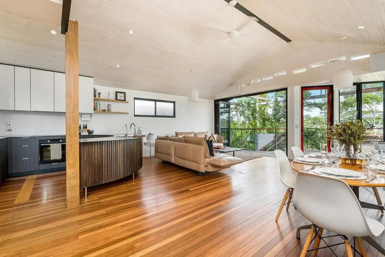 Byron Bay Accom 8 South Beach Lane Riverhouse