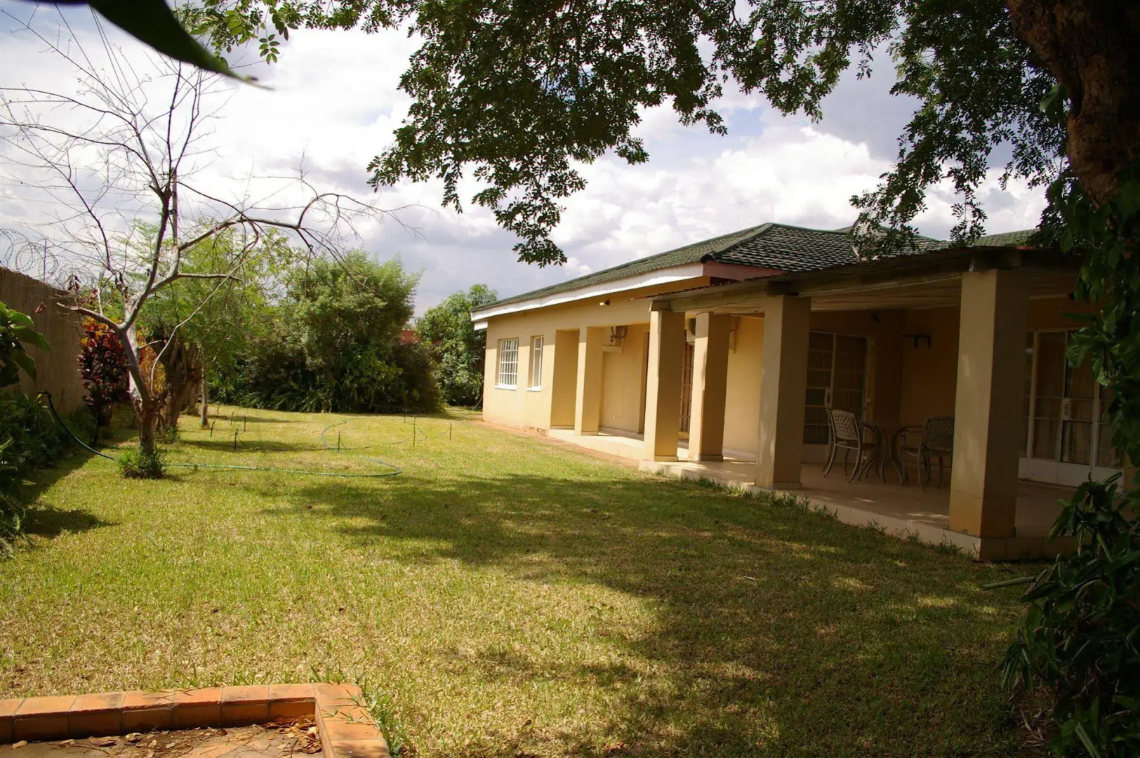 Khanondo Guest House