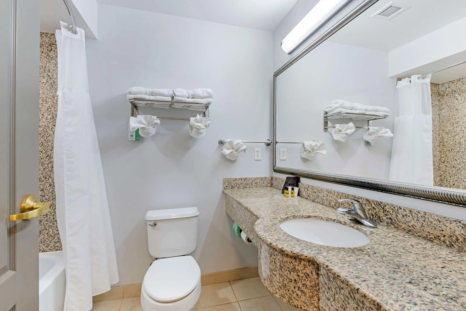 Best Western Plus First Coast Inn & Suites