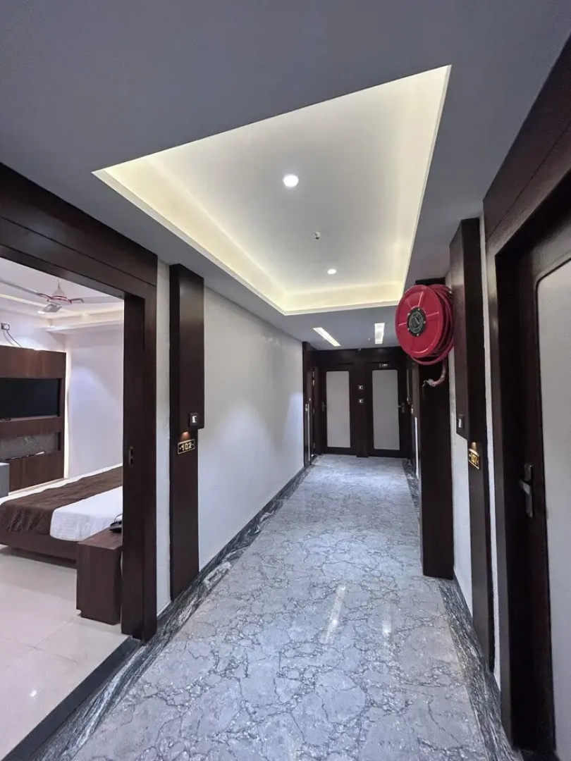 Hotel Care Residency By OYO Rooms