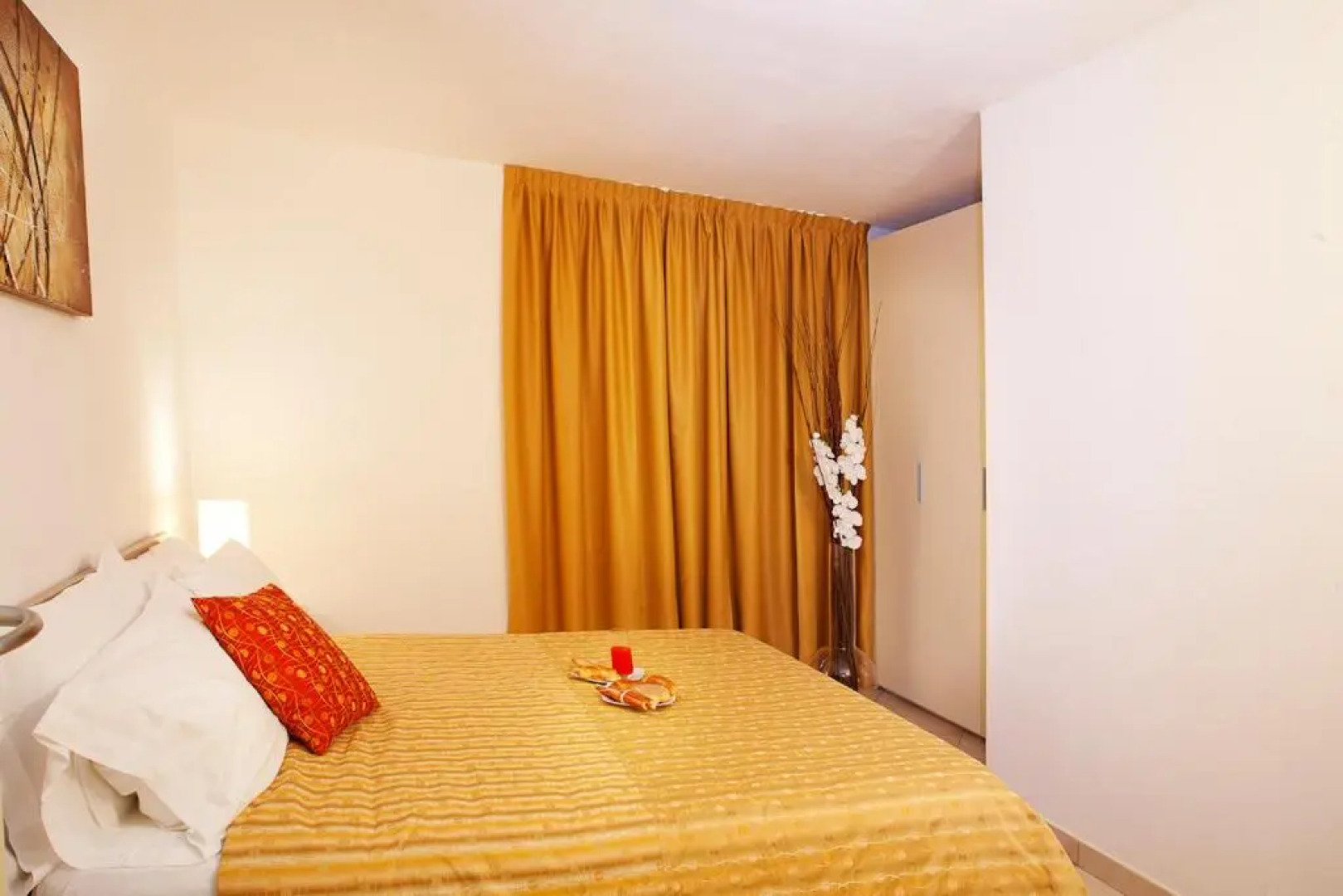 Tremezzo Residence 5-1 of 11 Apartments in An Exclusive Residence by Italian Apartments