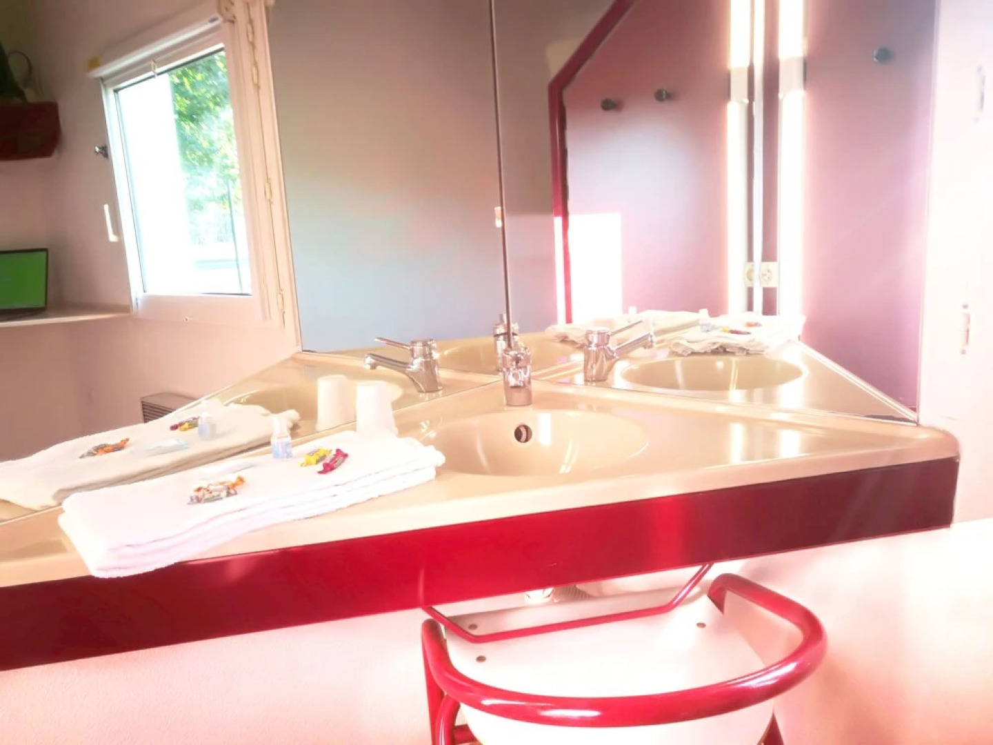 Lemon Hotel Chatellerault