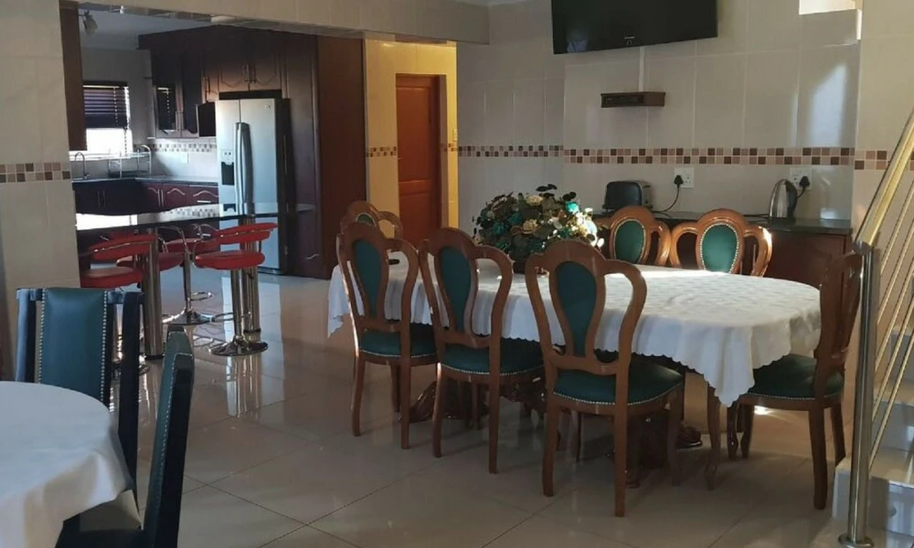 Ekuthuleni Guest house vosloorus