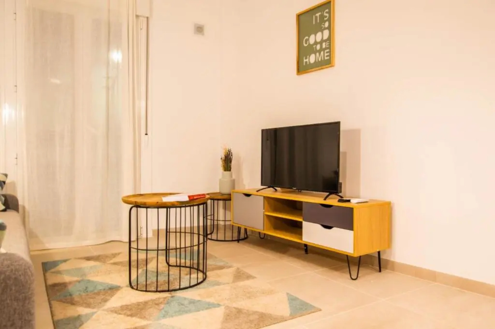 La Plaza-Colón, 1 habitación.