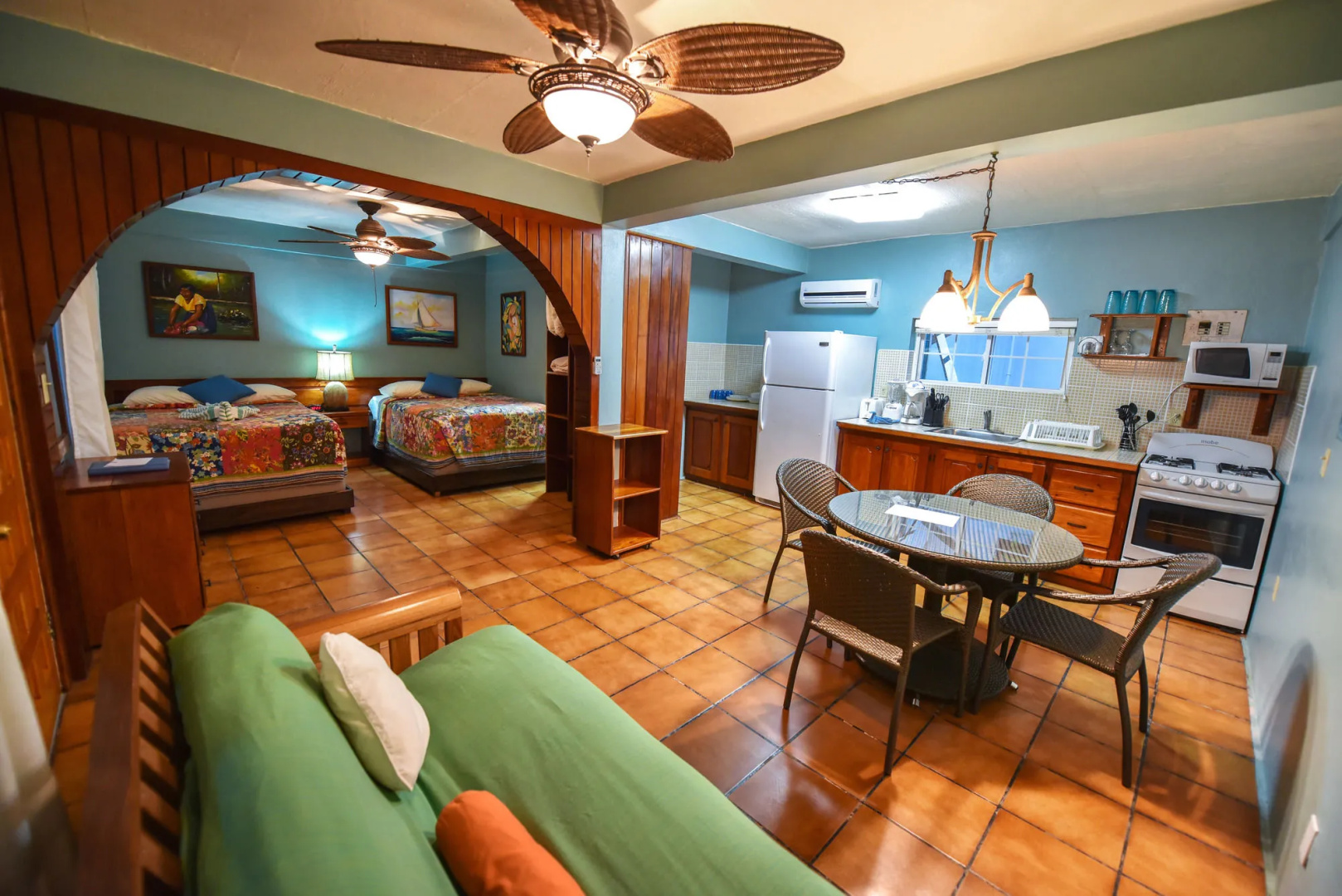 Blue Tang Inn