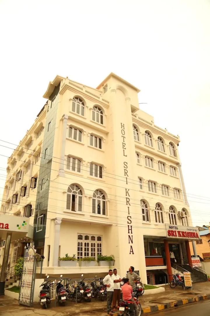 Hotel SriKrishna Hassan
