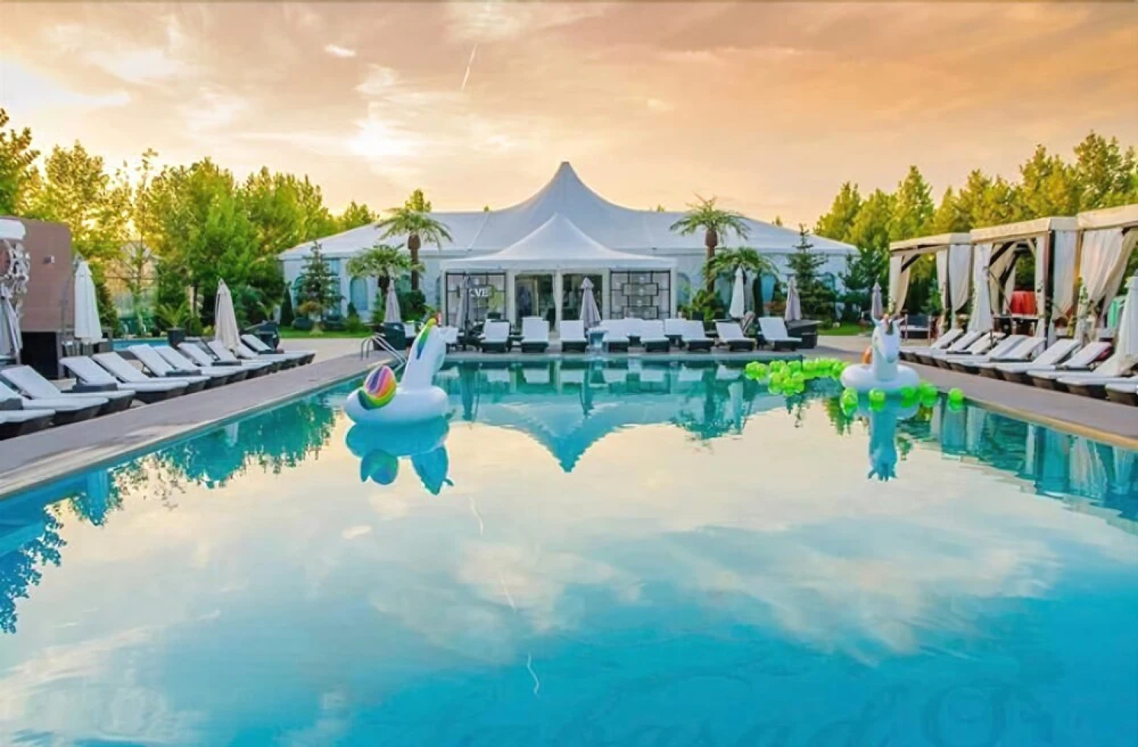 Ambasad’Or Home & Apartments