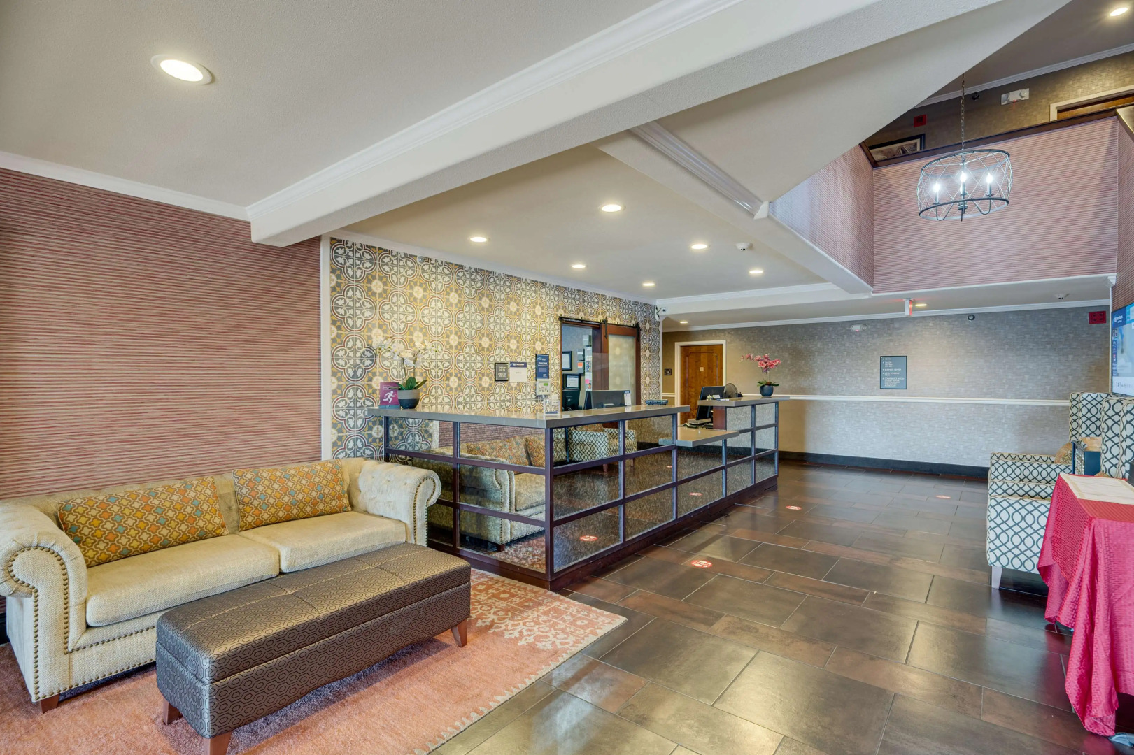 Best Western Plus Brookside Inn