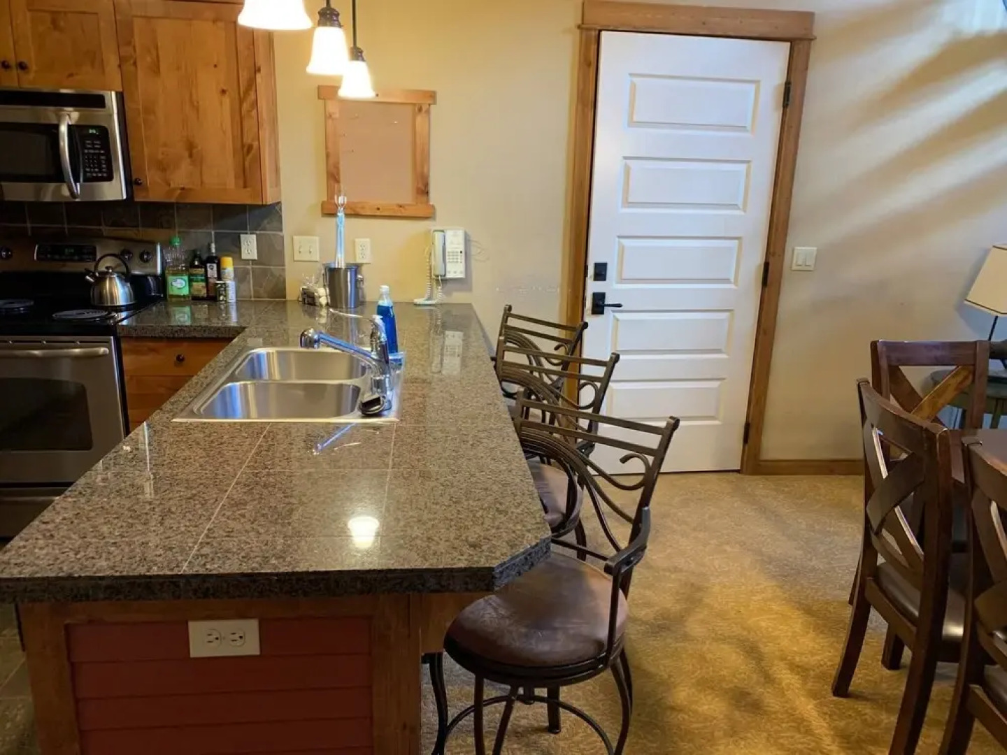 Spread Out In A Deluxe Suite En Suite Listed