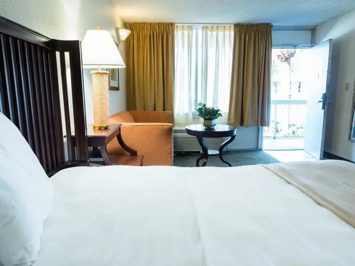 Vista Inn & Suites Tampa