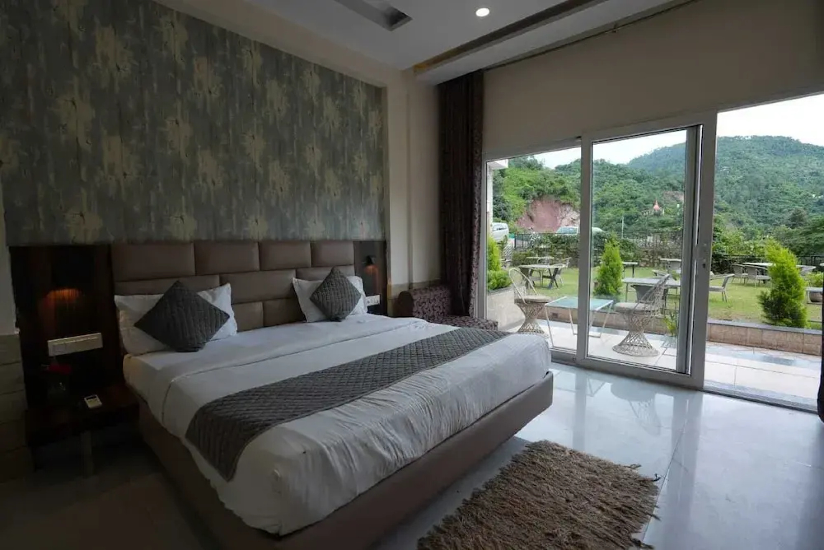 Royal suites Chakki Morh