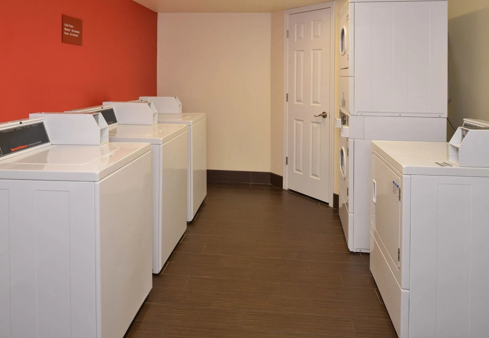 Candlewood Suites St. Louis - St. Charles