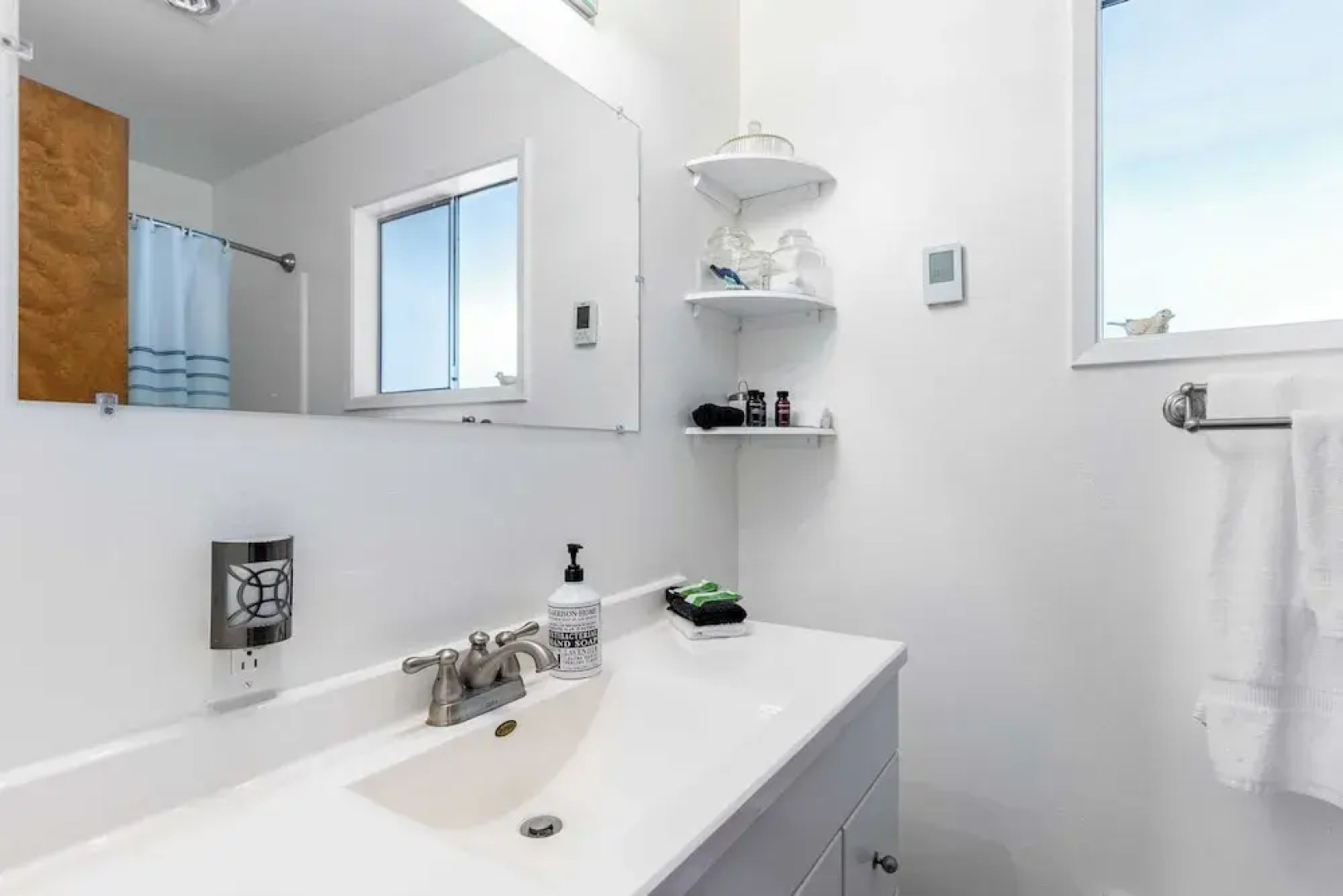 Saratoga by the Sea by Avantstay Panoramic View, Near Langley