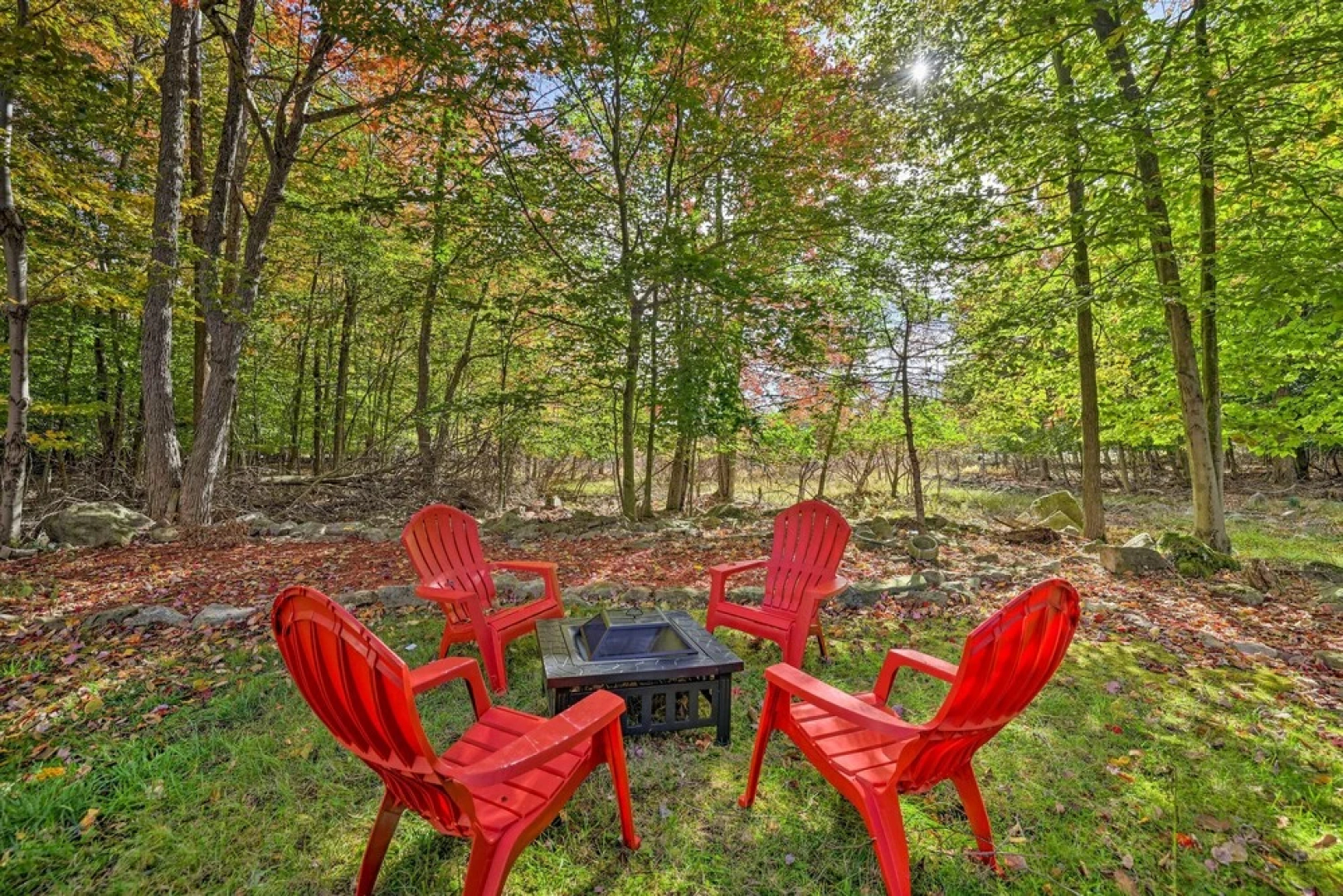 ~ 14 Mi to Skiing: Tobyhanna Gem w/ Fire Pit!