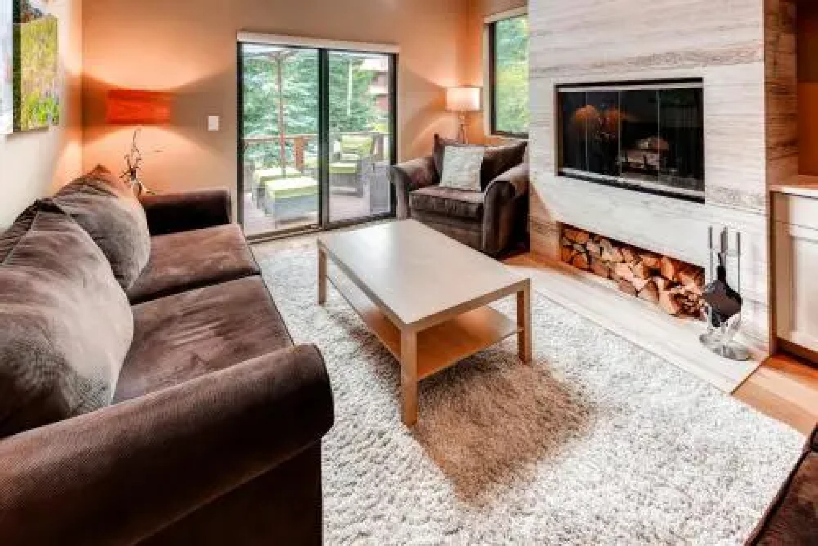 Four-Bedroom Family Friendly House with Chef's Kitchen