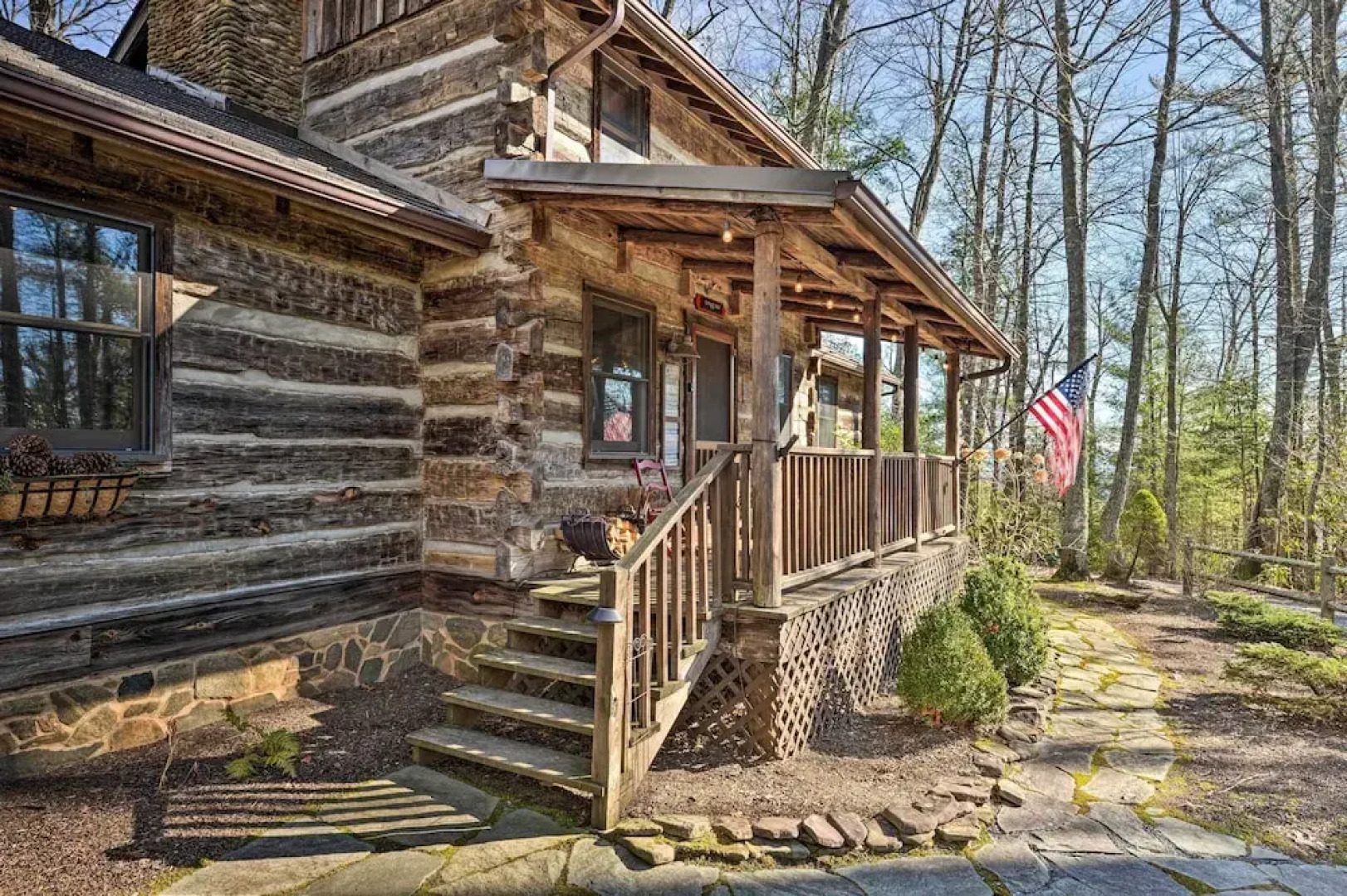 Cabin Near Boone w/ Hot Tub & Mountain Views