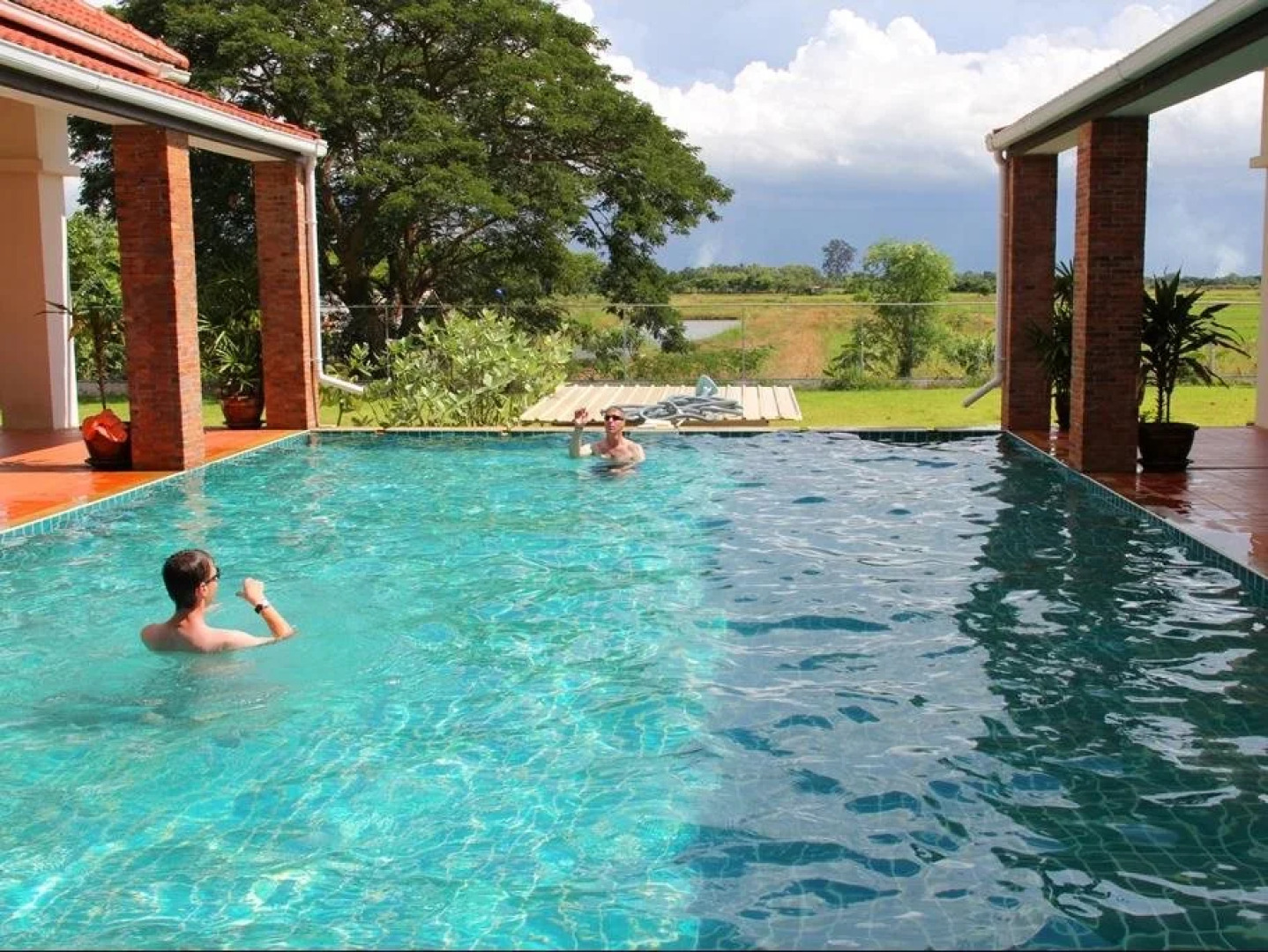 BaanNakaow Guesthouse