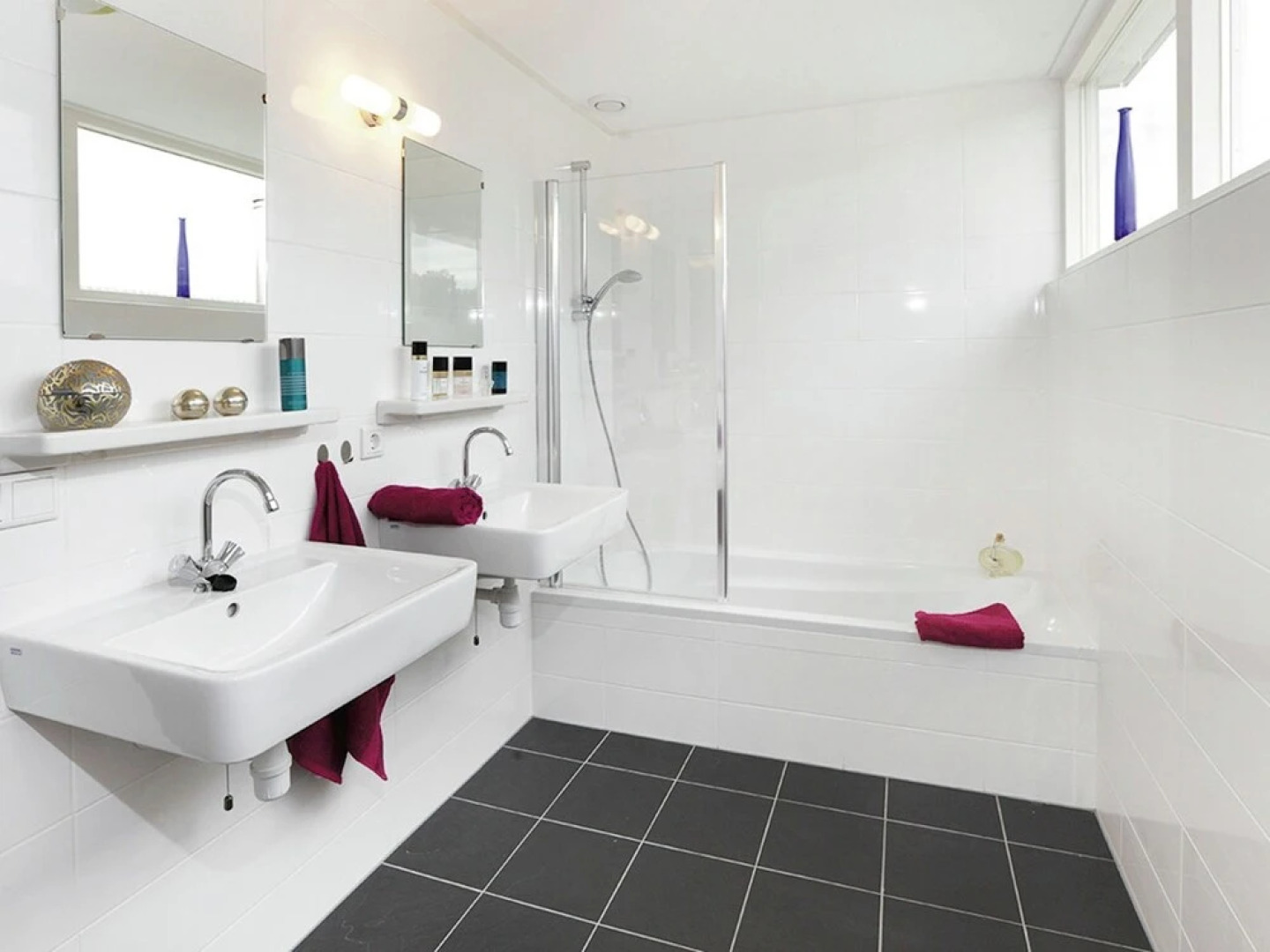 Family Retreat With Garden