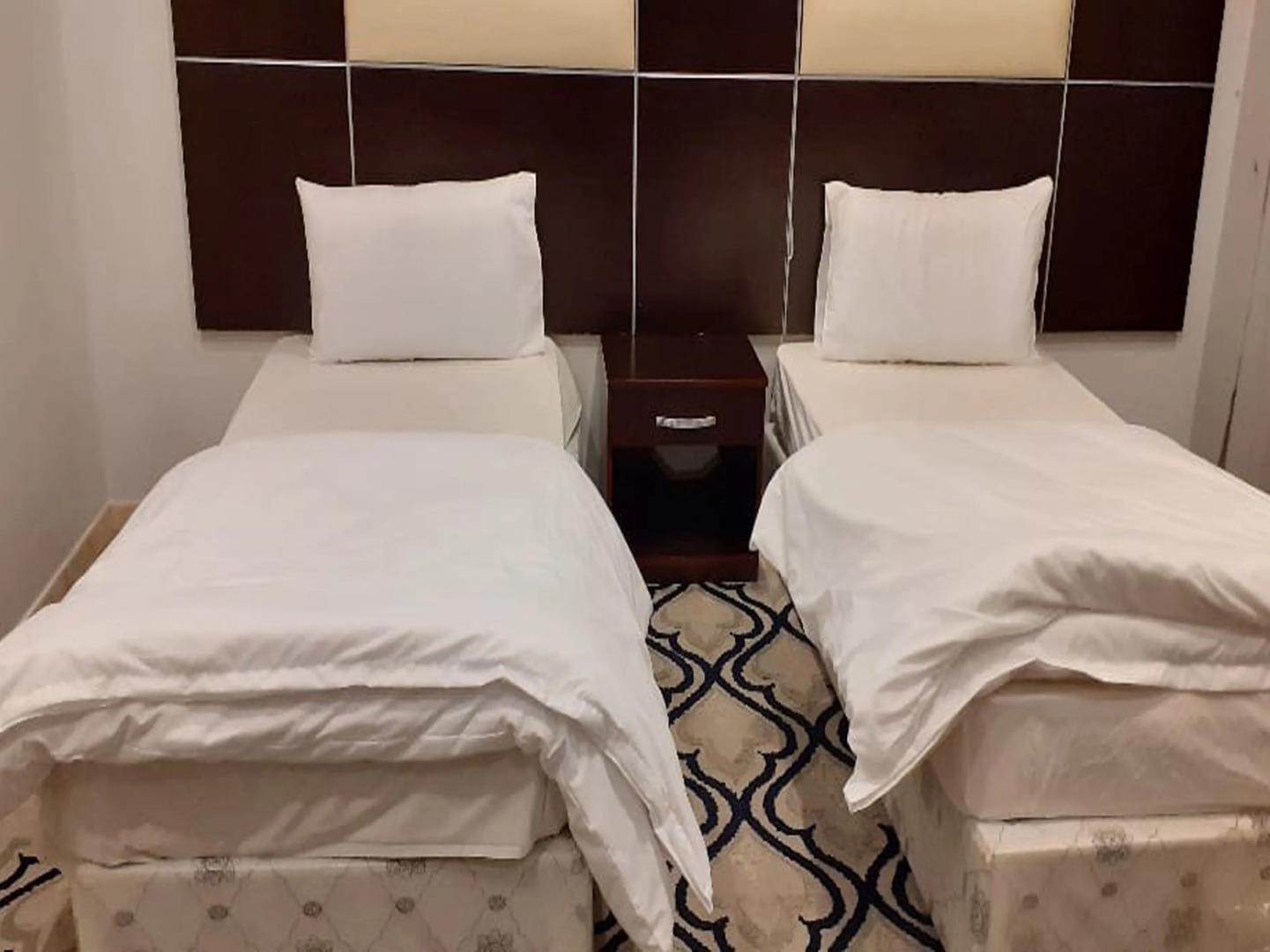 OYO 537 Dahtham Furnished Units