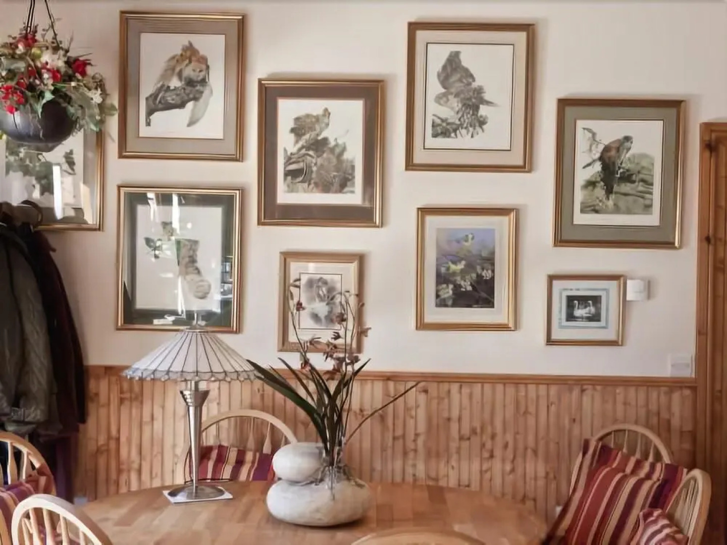 Little Red Rooster Rest and Spa