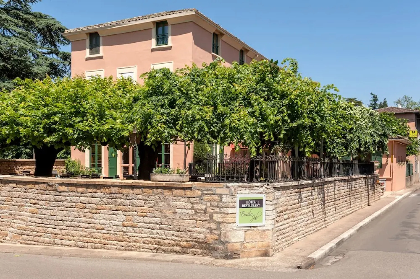 Hotel Restaurant Emile Job