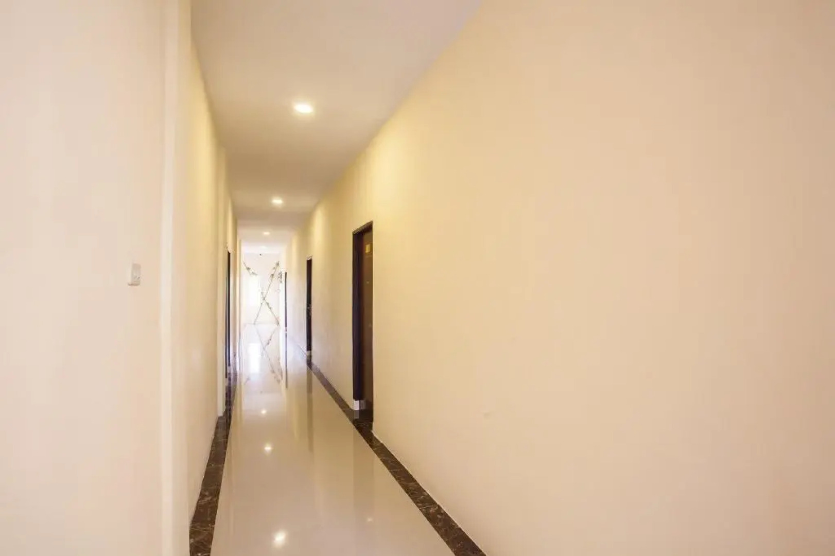 OYO 2361 Hotel Winston