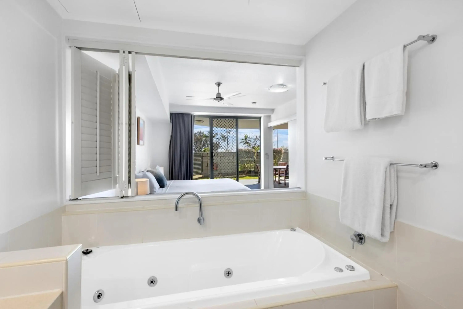 Beaches on Lammermoor Apartments