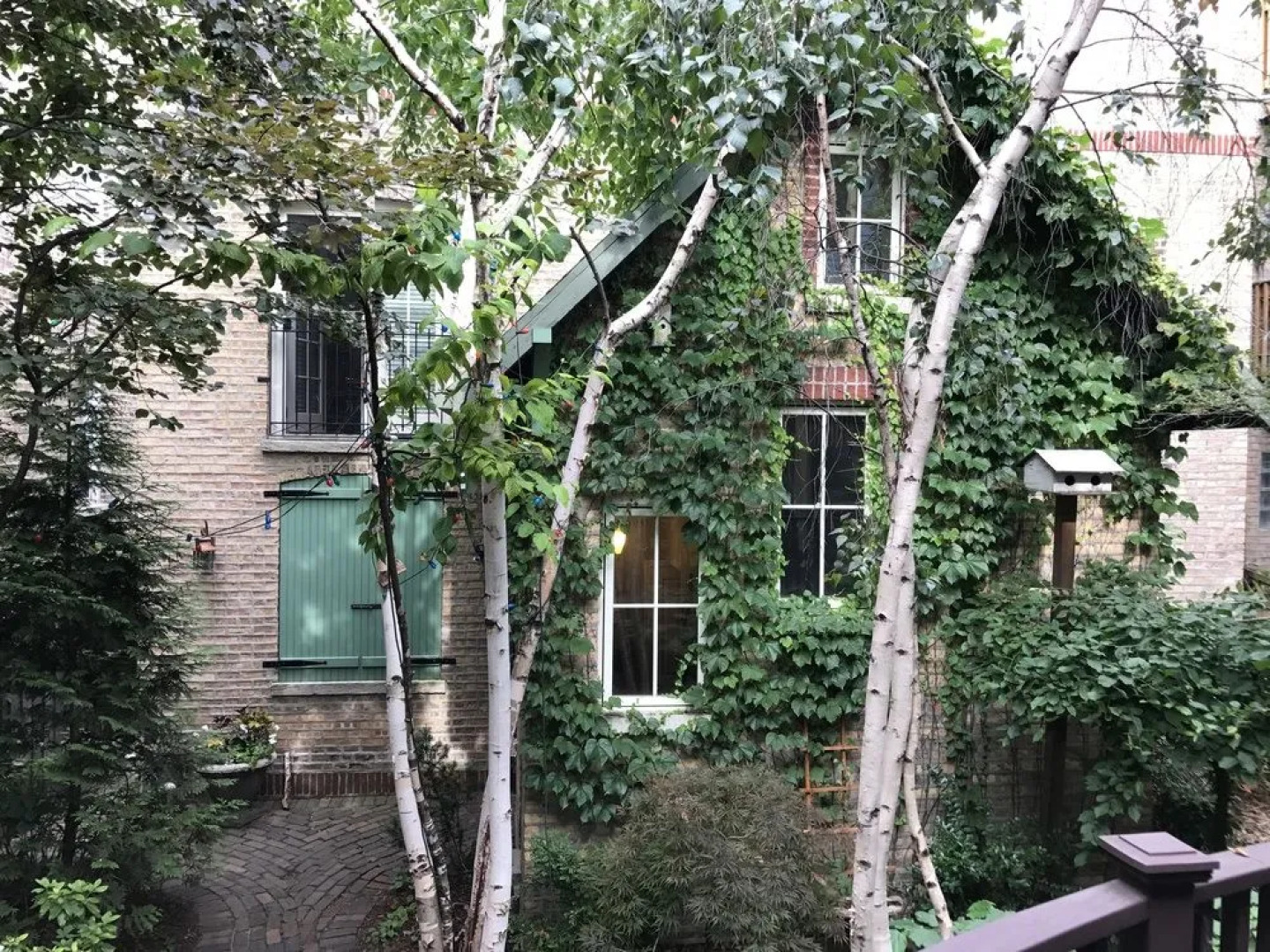 Magnolia Coach House