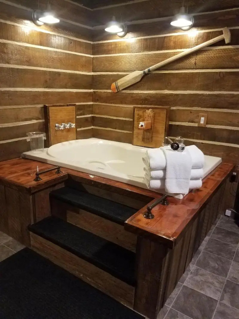 Vacationland Inn & Suites