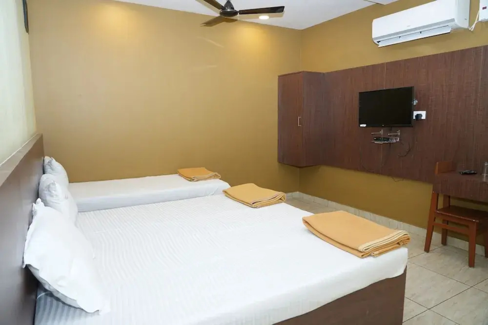 Sri Krishnan Residency