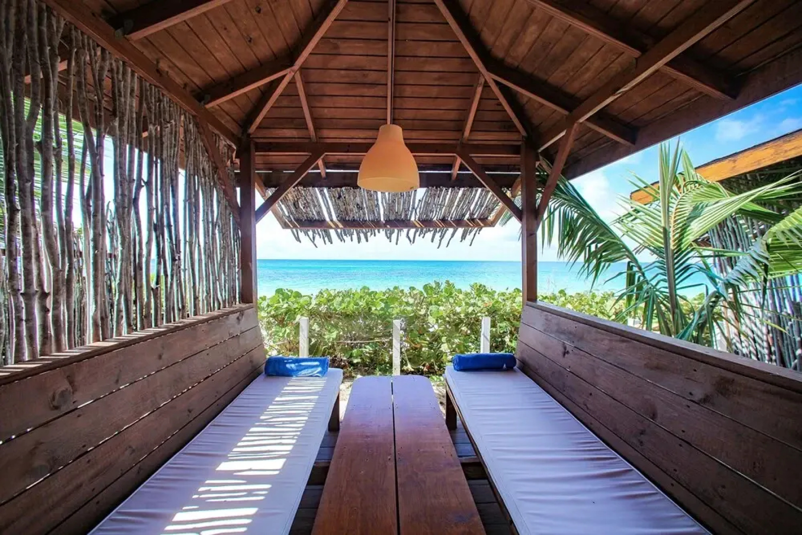 Conch Beach Cabins - Rumbus Beach
