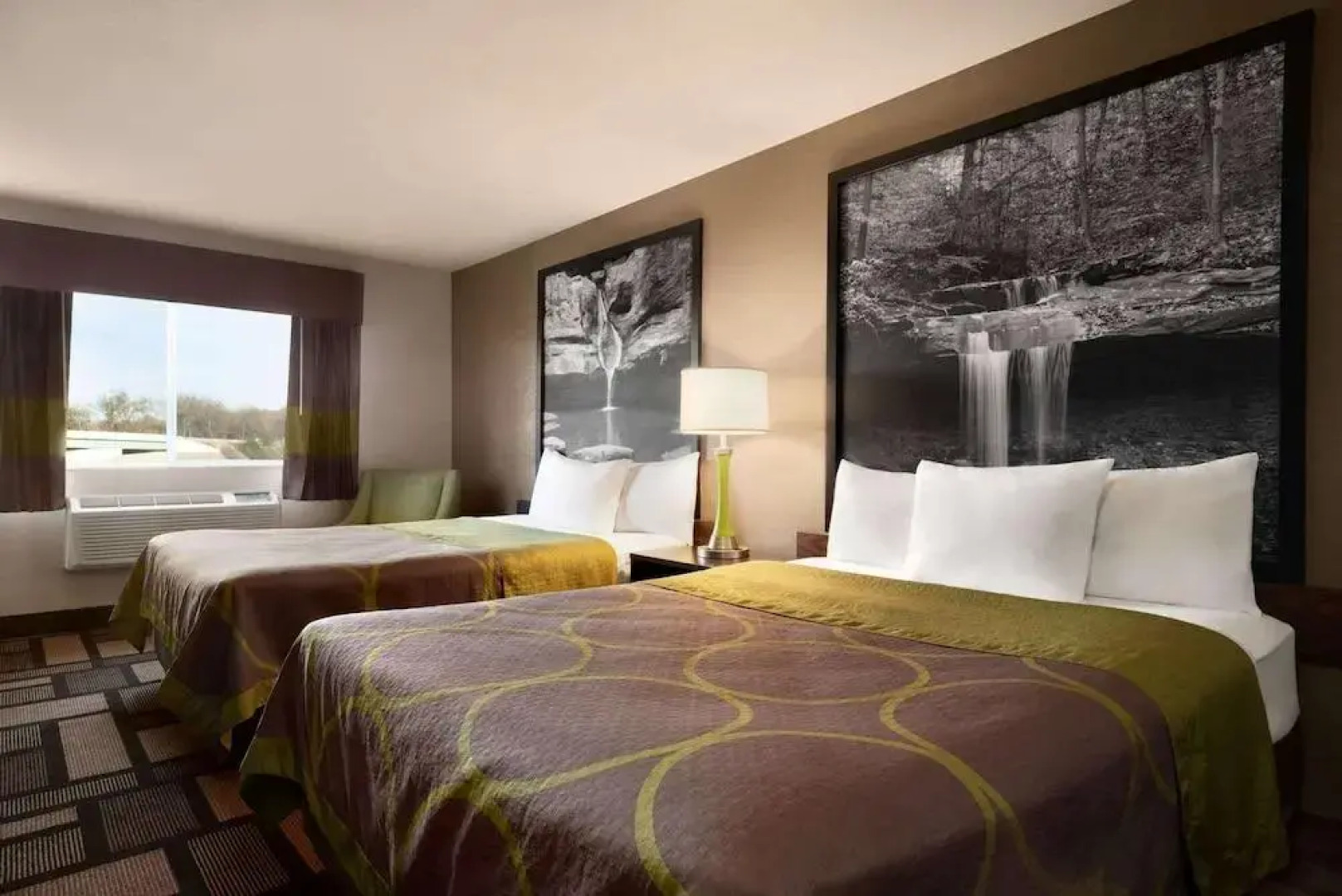 Super 8 Akron S/Green/Uniontown OH